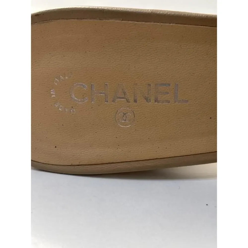 Chanel Beige & Black Leather Mules Size 40